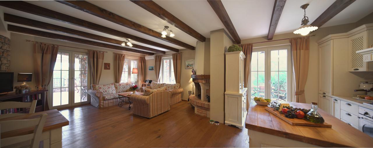 Villa Rosa Vrboska Esterno foto