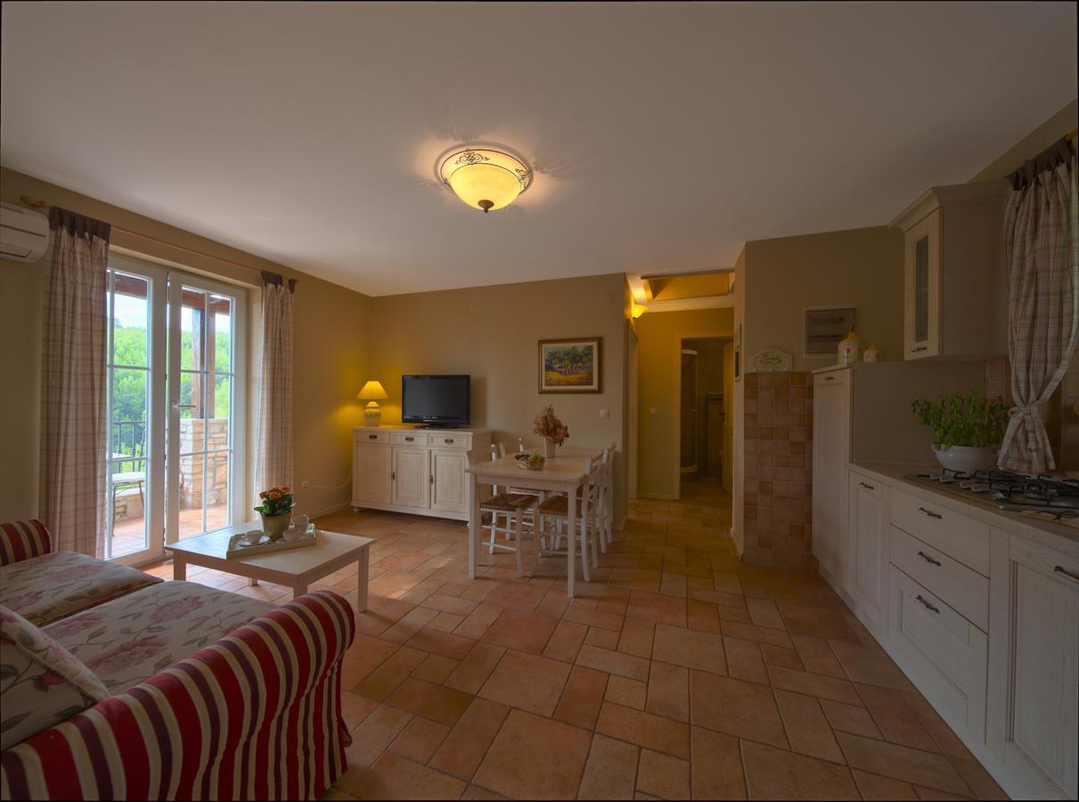 Villa Rosa Vrboska Esterno foto