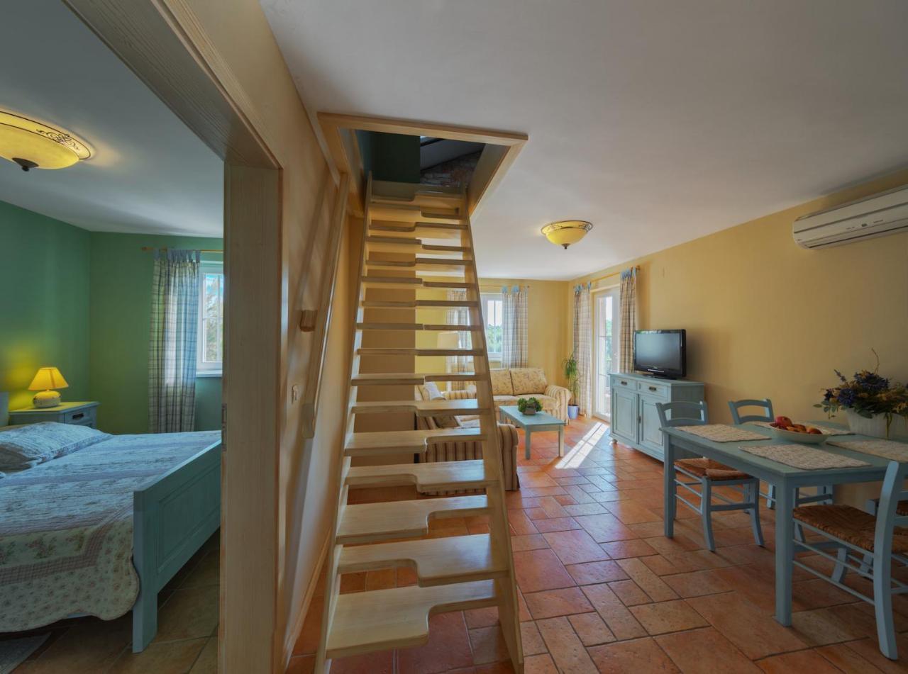 Villa Rosa Vrboska Esterno foto